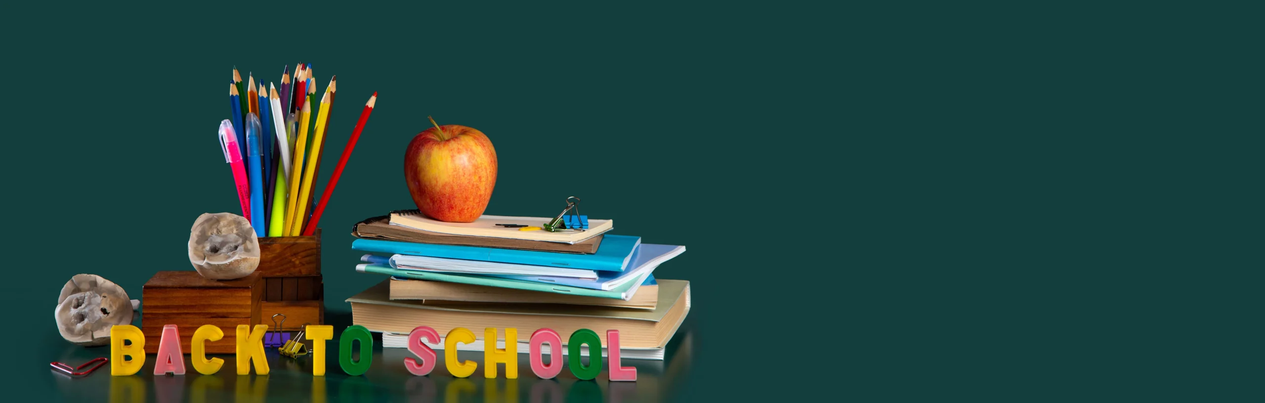 inscription-back-school-with-school-supplies-banner-background (1)
